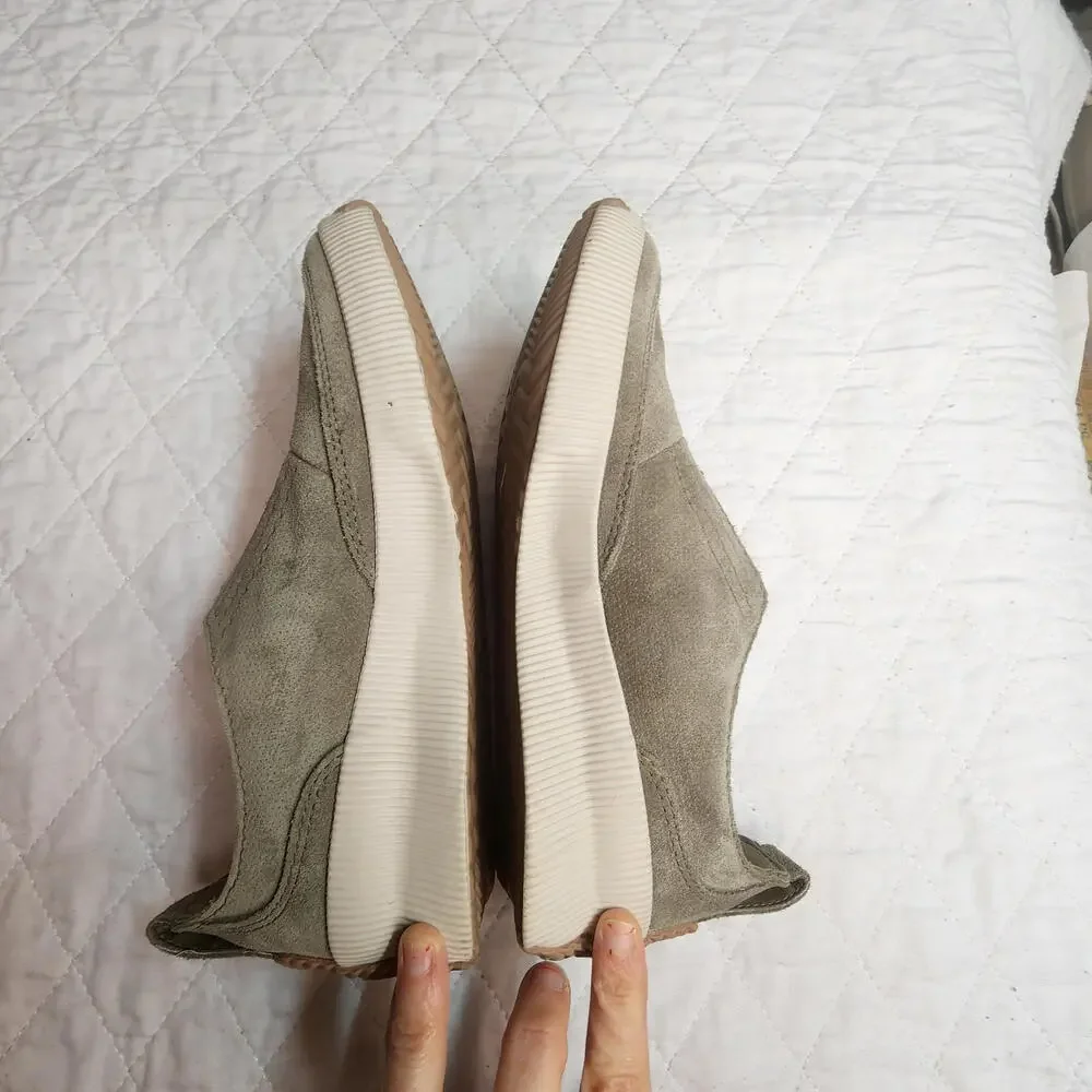 Sorel waterproof sz 6 slip on sneakers beige Womens' preppy casual comfort easy - Picture 5 of 8